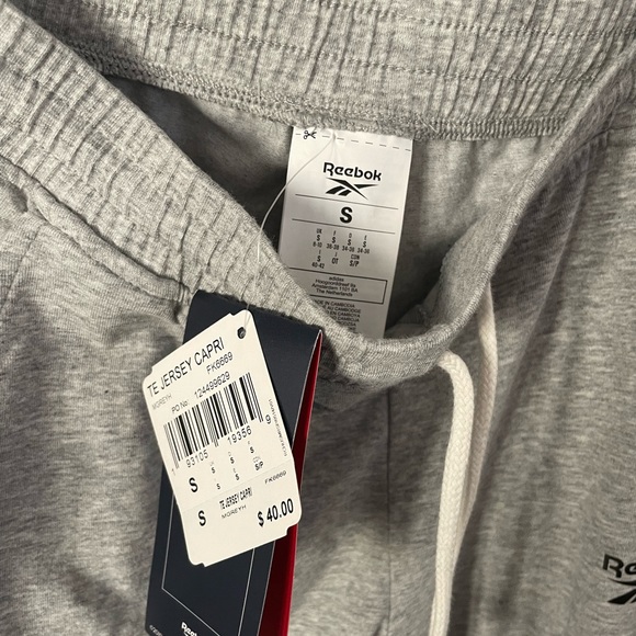 NWT Reebok Training Essentials Joggers - Picture 10 of 10